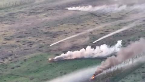 Ukrainian Artillery Shredding Russian Assault Groups