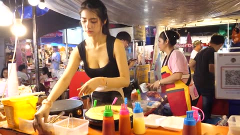 Thai Street Food - Beautiful Girl Making Omelette