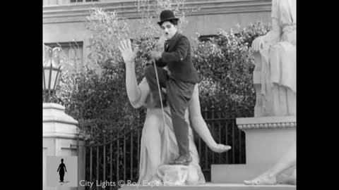 Charlie Chaplin - The Tramp and The Star-Spangled Banner" (City Lights)