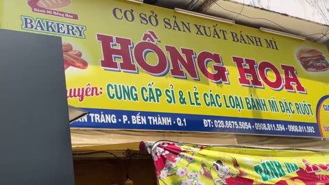 The BEST BANH MI Sandwich In The World - Banh Mi Hong Hoa - Saigon Vietnam