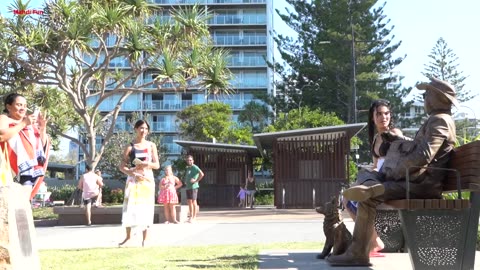 #Cowboy_prank in Melbourne and Brisbane . super funny reactions. lelucon statue prank. luco patung