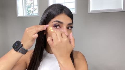 How to Use Eye Masks for Dark Circles and Puffiness: Tips and Tricks