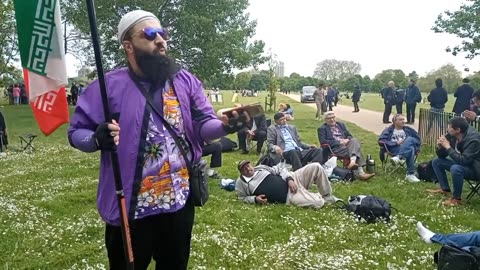 ( shia Iranian & ignorance!) live in speakers corner london england