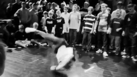 BBOY THUNDERSTORMS POWERMOVES