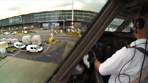 Airplane landing video