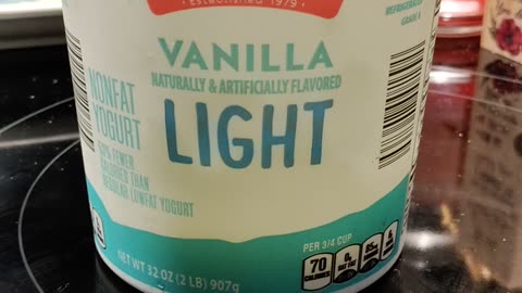 Eating Friendly Farms Vanilla Light Nonfat Yogurt, Dbn, MI, 5/4/24