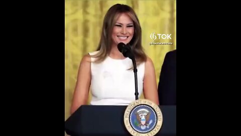 PRESENTING U.S. MOST BEAUTIFUL💖🇺🇸👩‍🦰🕶️👗👠SOPHISTICATED FIRST LADY MELANIA TRUMP❤️🇺🇸💙🏅🏛️⭐️