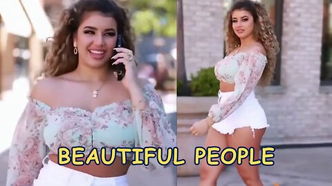 This Gorgeous Curvy Woman Looks Amazing walking in the street Beautiful Smile Long Legs