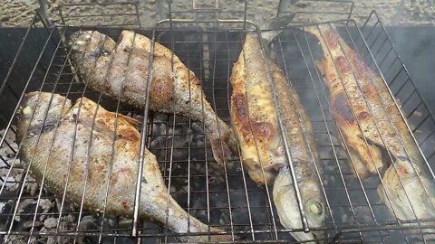 How to barbecue a whole fish | How to Grill a Whole Fish | How to Cook whole fish on the BBQ