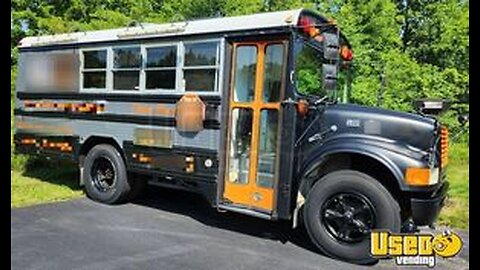 23' Diesel International Harvester 3800 Licensed & Health Dept Certified Food Truck for Sale