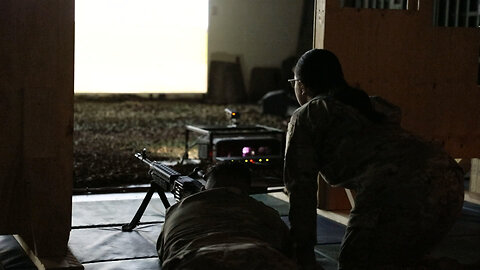 Army Reserve Soldiers undergo simulated machine gun training