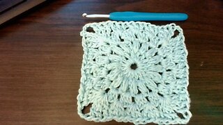 Left handed. How to crochet Easy Flower Granny Square.