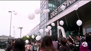 Balloon launch honors shooting victims