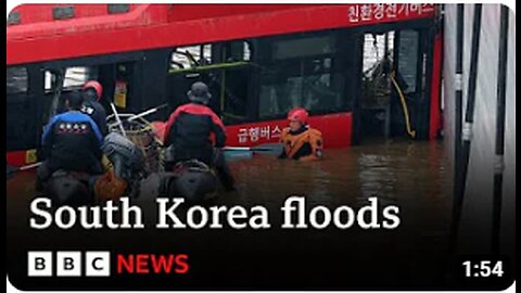 South Korea floods: Dozens die in flooded tunnel and landslides - BBC News