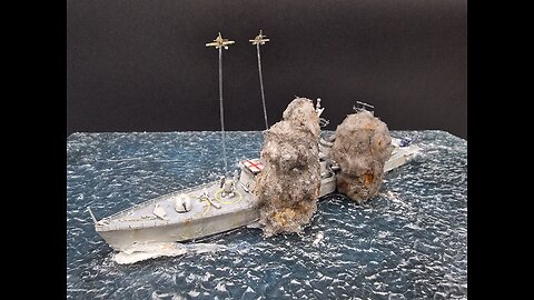 Attack on the HMS Coventry - Creating explosions using LEDs - Building a 1/700 Naval Diorama