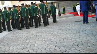 PHOTOS/VIDEO: President Cyril Ramaphosa arrives at Parliament for SONA (tYT)