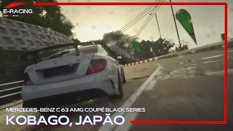 Mercedes C 63 AMG brilhando em Kobago, Japão | E-Driving.