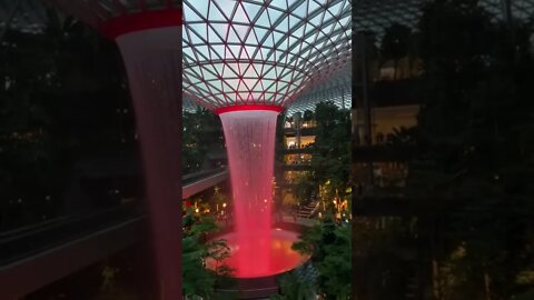 Iconic Jewel Changi Airporter Iconic Jewel Changi Airport in Singapore #singapore #travel #waterfall