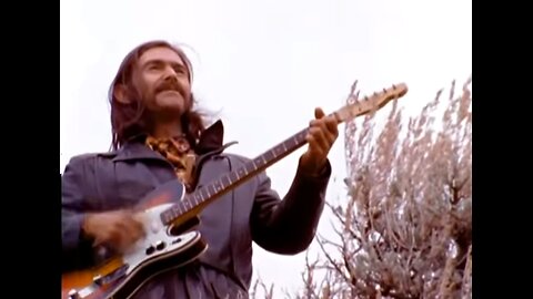 Deconstructing Norman Greenbaum – Spirit in the Sky (isolated guitars, bass, and extras