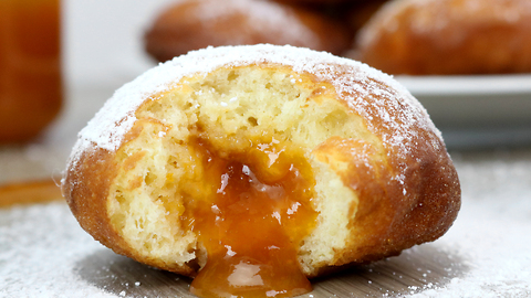 How to make Austrian-styled doughnuts