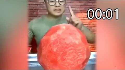 Eat a watermelon🍉 in just one second