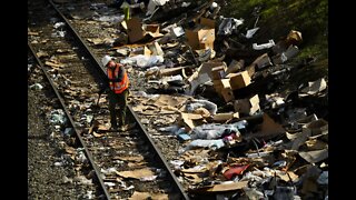 Los Angeles Train Derails Near Stolen Packages Site