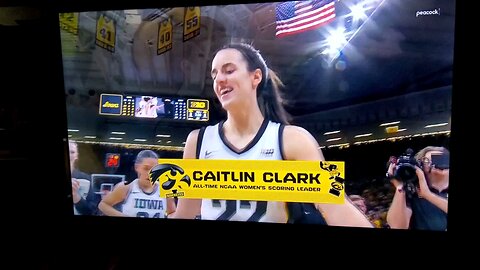 Caitlyn Clark breaks record
