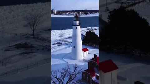 Lighthouse video - Fort Gratiot Light Station, Port Huron, Michigan