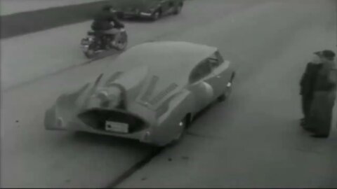 Auto con Hélice - Invento argentino (1954)