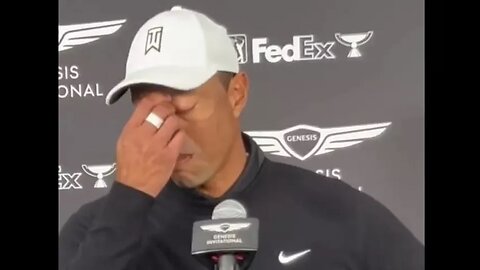 Tiger Woods Apologizes for Tampon Joke