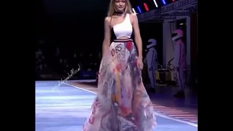 Gigihadid in tommyhilfiger