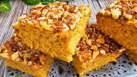 The best diet cake with oats, apple and carrot! You will want to make it every day!
