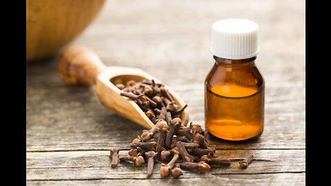6 Uses for Clove Oil