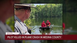 Pilot dead after small plane crashes into pond after take-off from Wadsworth Airport