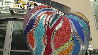 New sculpture looks to steal the heart's of citizens downtown
