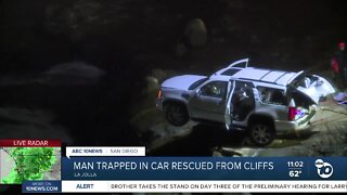 Man trapped in car rescued from La Jolla cliffside