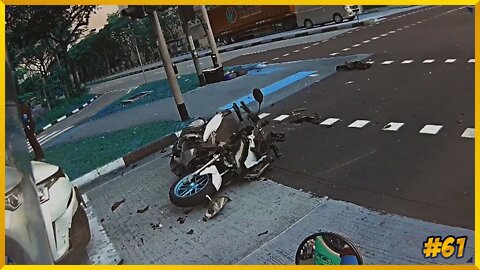 BIKERS IN TROUBLE! | BIKE, MOTORCYCLE CRASHES & CLOSE CALLS 2022 [Ep.#61]