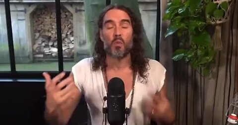 Russell Brand Explains How The Corporate Media Uses 'Right-Wing' As A Slur To Destroy Free Thinkers