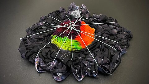 How to Tie Dye - Halloween Inspired Spiral Scrunch Portal T-Shirt - Step by Step for Beginners