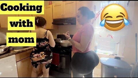 Cooking With Big Booty girl Curvy mom