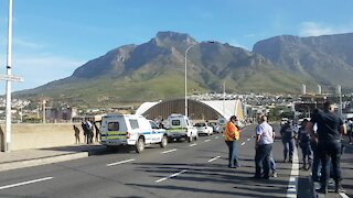 SOUTH AFRICA - Cape Town - Taxi protest causes traffic chaos (Video) (UsW)