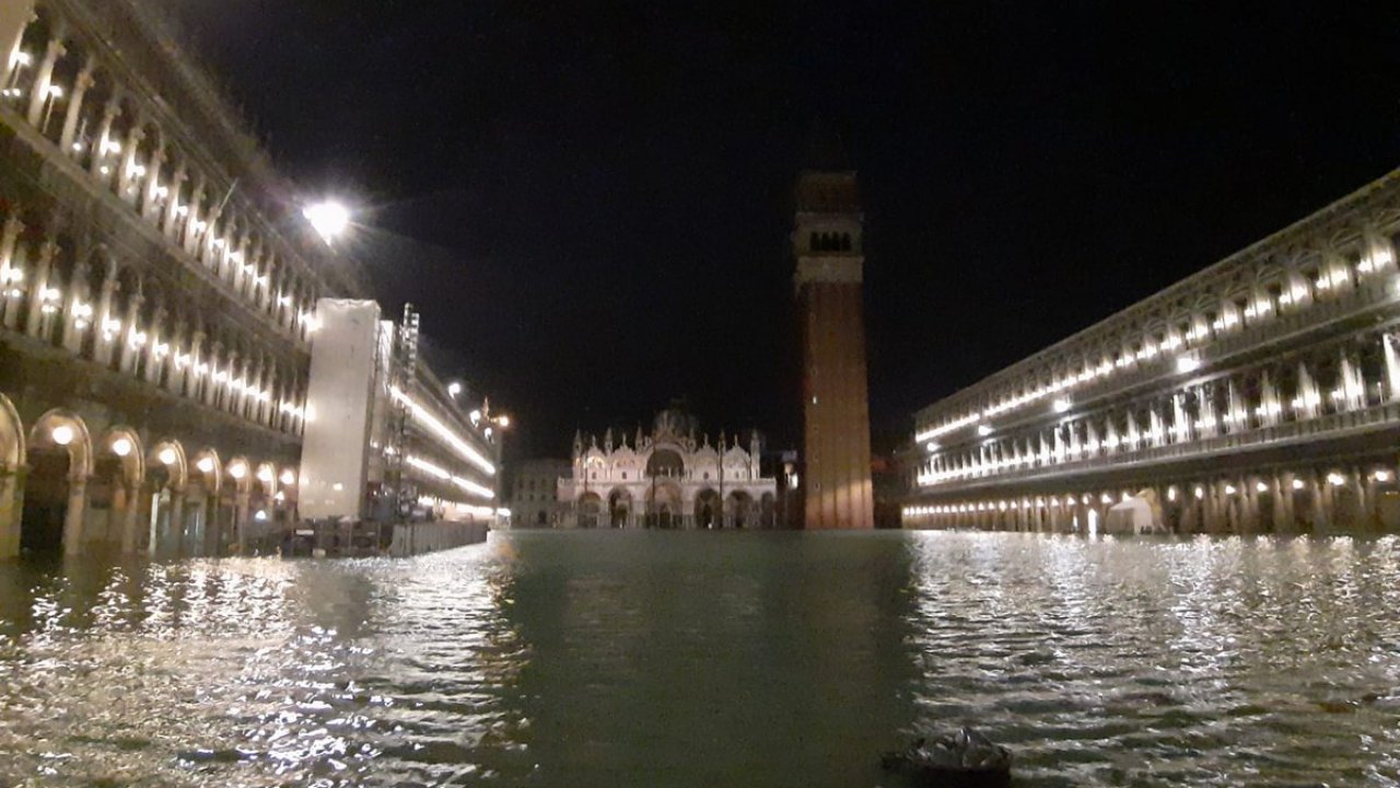 At Least 1 Dead After Historic High Tide Floods Venice