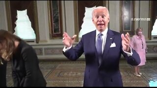 Biden Sings Happy Birthday To Israeli Anchor