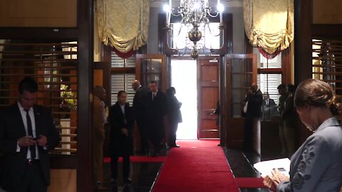 SOUTH AFRICA - Cape Town - UK Prime Minister hands over bell of SS Mendi (VIDEO) (teG)