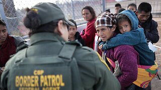 Suit Demands Improved Conditions For Children in Border Facilities