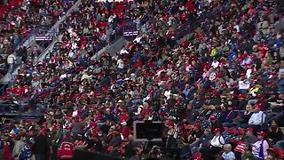 Rally waits for President Trump