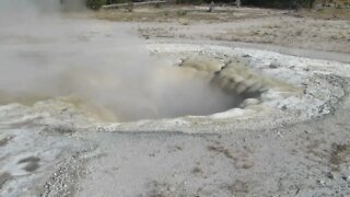 Spasmodic Geyser in Yellowstone