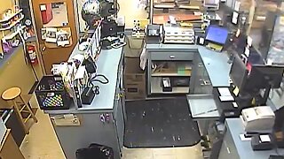 Milwaukee police looking for suspect who stole from a closed business while armed with a hammer