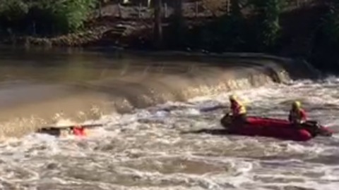 Shelby County water rescue team saves capsized boater trapped by dam in the Flatrock River