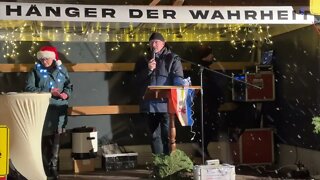 Ueckermünde - Der Bürgermeister J Kliewe ergreift das Wort 07.12.2022